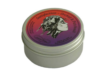 Doftljus med höstdoft "Satisfaction - Orchid & Patchouli"